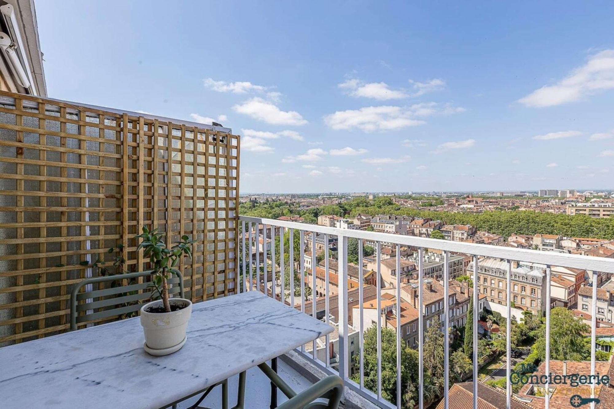 Montaudran Place Dupuy - Vue Panoramique -Metro Toulouse Extérieur photo